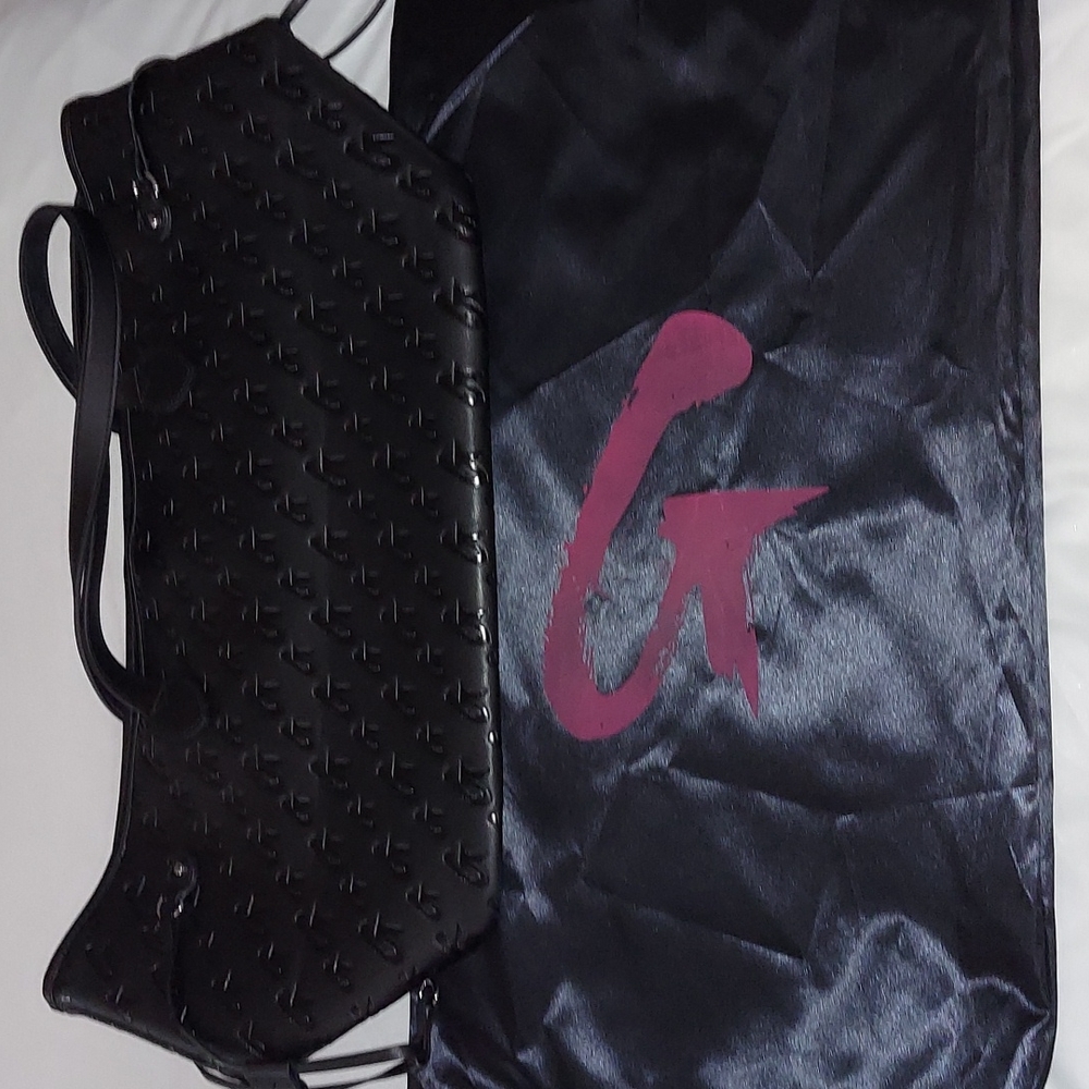 Glamaholic/ Glam-Aholic glam tote.